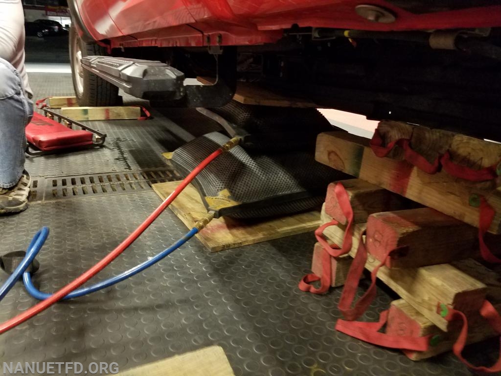 10/14/2019 Air bags Training.  Photos by Vincent P Tuzzolino
