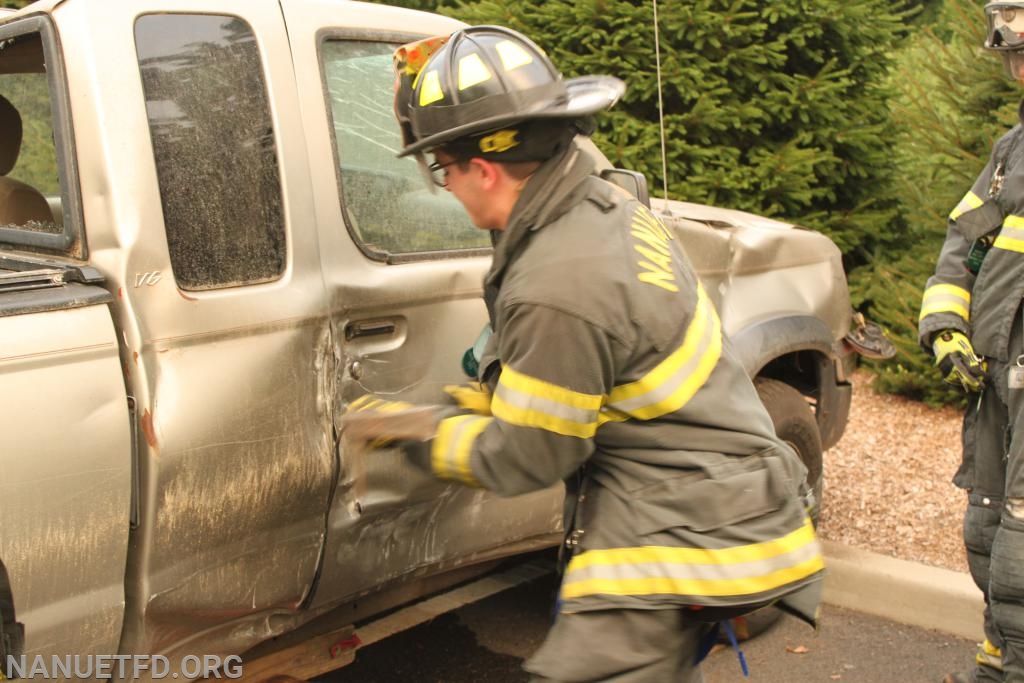 7-29-2019. 8-100 Extrication drill. Under the watchful eyes of the training officers. Photos by Vincent P Tuzzolino

