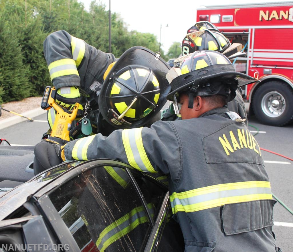 7-29-2019. 8-100 Extrication drill. Under the watchful eyes of the training officers. Photos by Vincent P Tuzzolino
