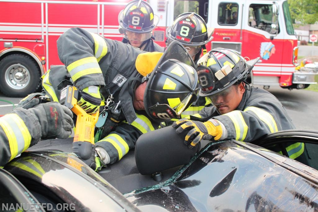 7-29-2019. 8-100 Extrication drill. Under the watchful eyes of the training officers. Photos by Vincent P Tuzzolino
