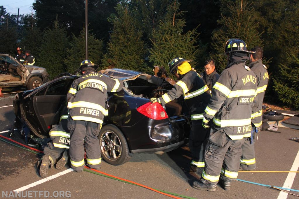 7-29-2019. 8-100 Extrication drill. Under the watchful eyes of the training officers. Photos by Vincent P Tuzzolino
